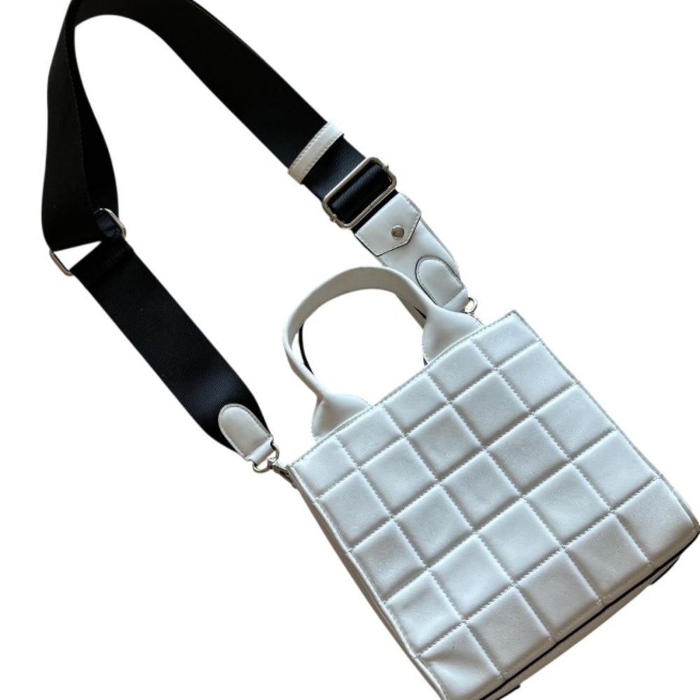 Circus by Sam Edelman-Duncan Mini Tote Bag-Color: White/Black-Size: Small!!